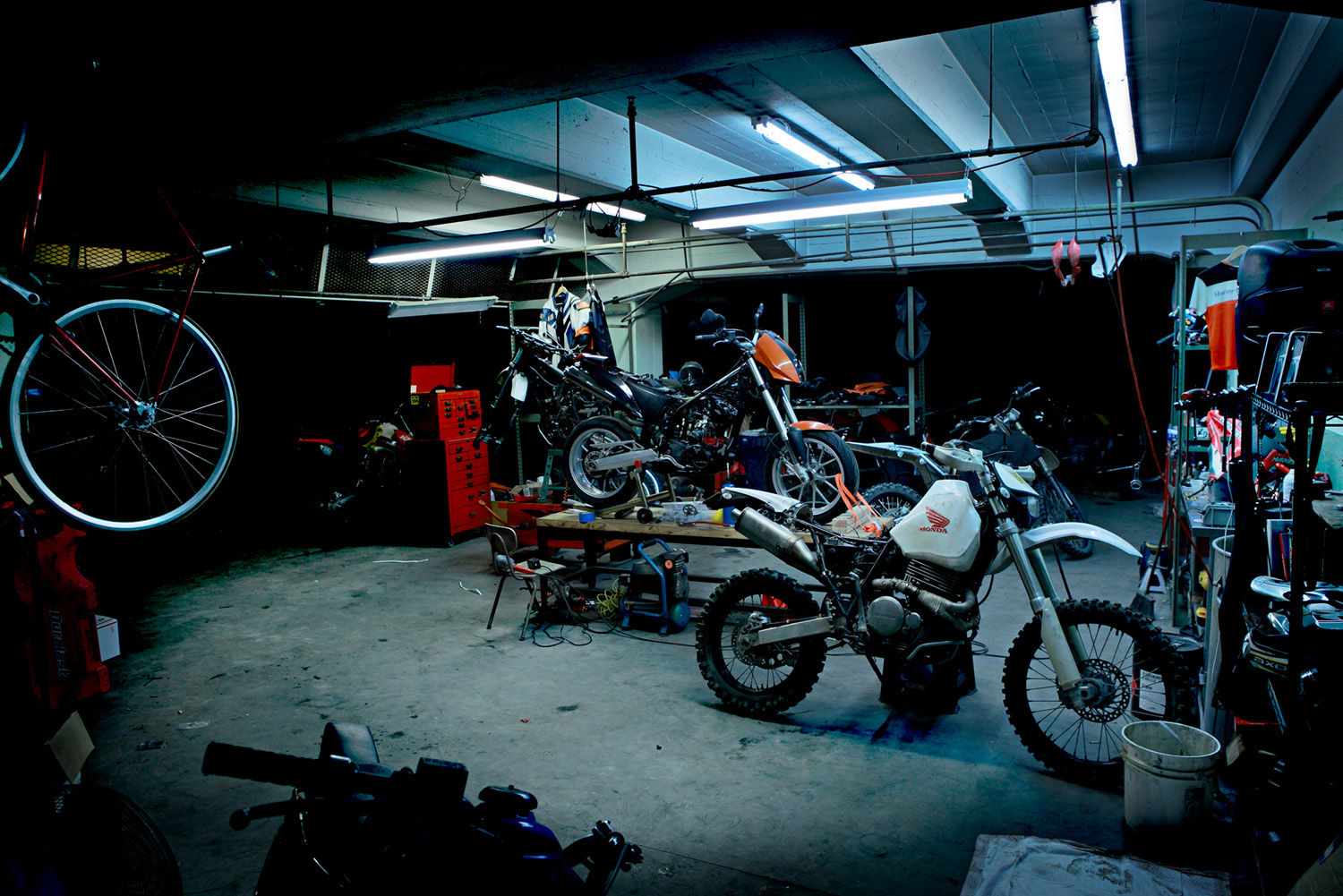 Motorbikes_15